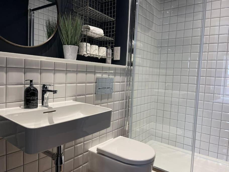 Trendy Apartment In Cardiff Free Parking Εξωτερικό φωτογραφία